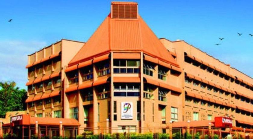 סובה Peninsula International Hotel מראה חיצוני תמונה